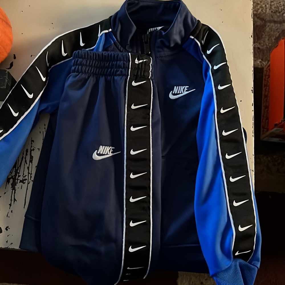 Nike toddler boys pant & jacket set